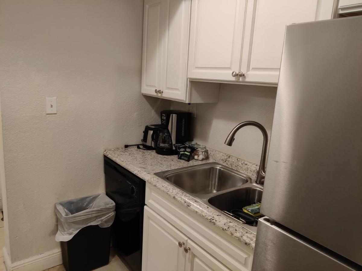 Centauri Vacation Rentals Beautiful 2-Bedroom Condo, Near All Orlando Attractions, Free Parking & Wi-Fi, King Bed, #1 Extérieur photo