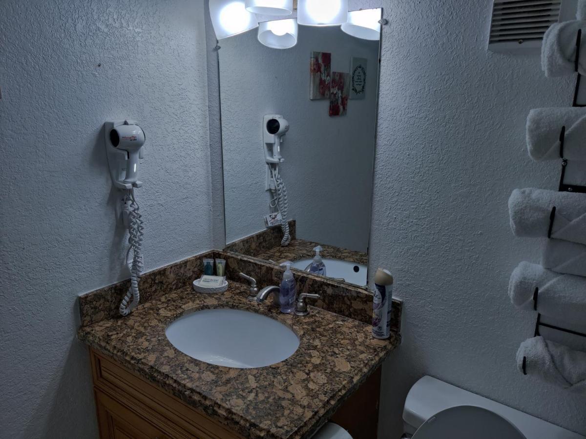Centauri Vacation Rentals Beautiful 2-Bedroom Condo, Near All Orlando Attractions, Free Parking & Wi-Fi, King Bed, #1 Extérieur photo